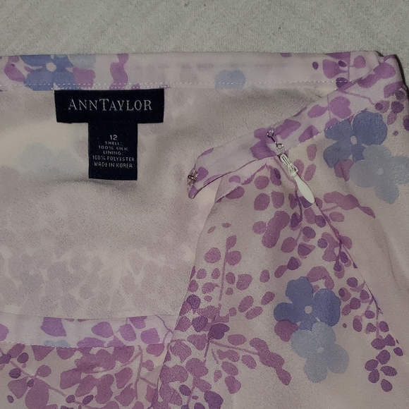 100% Silk ANN TAYLOR floral semi sheer midi skirt - Picture 4 of 6